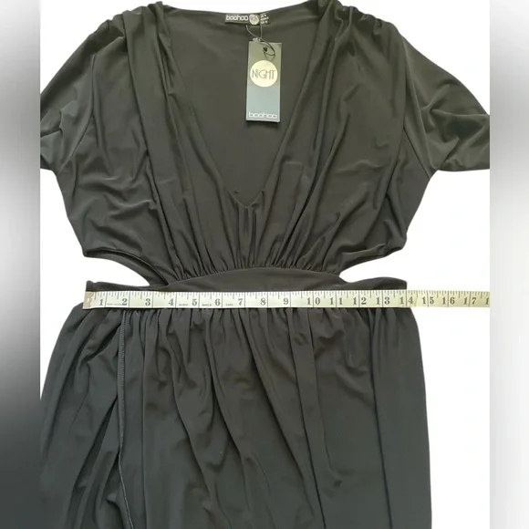 Boohoo Black Long-Sleeve Cutout Wrap Midi Dress - Picture 9 of 11